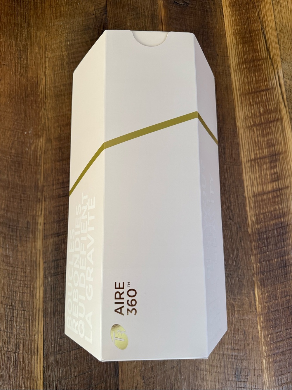 NIB T3 AIRE 360 CERAMIC DUAL VOLTAGE AIR STYLER - DUAL VOLTAGE - SATIN BLUSH